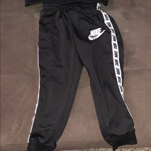 Nike Jogging Suit
